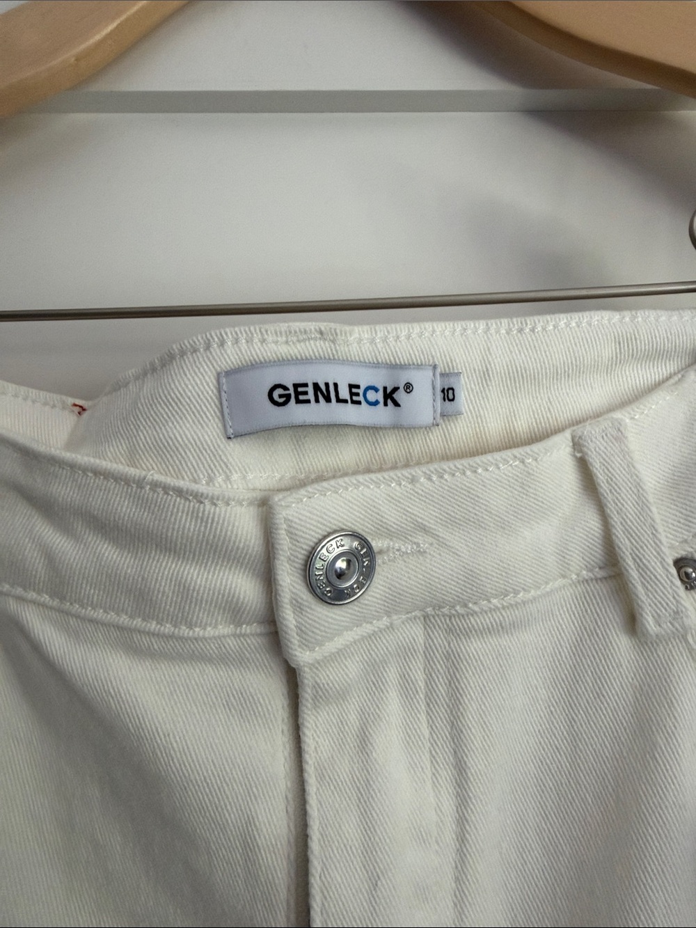 Genleck White Midi Denim Skirt with Side Slit - Picture 3 of 4